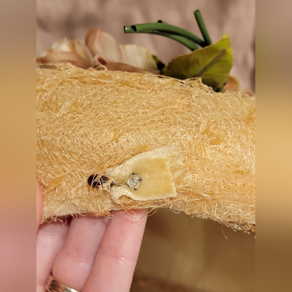 Vintage Beautiful Pill Box Floral Hat w/ Lace Netting - Picture 7 of 10